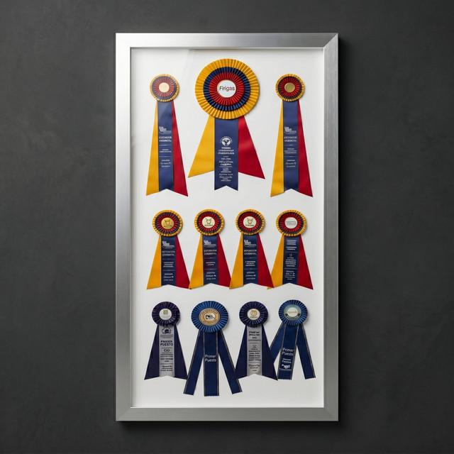 Enmarcado artesanal certificados — Galería Ámbar Colombia
